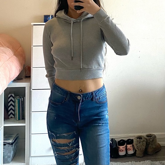 Cropped Grey Hoodie - Picture 4 of 4